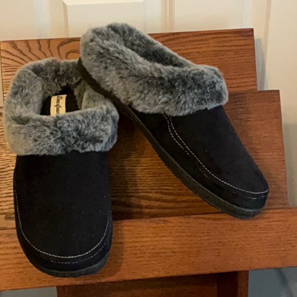 Dearfoams Black and Gray Women's Slippers
